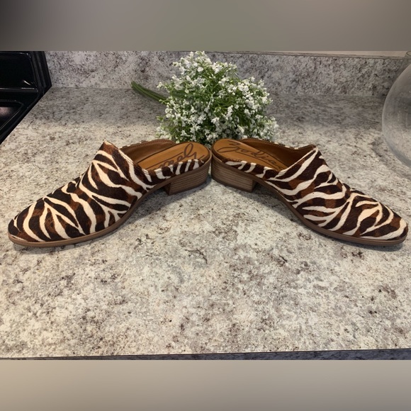 Zodiac MULES Size 7.5M Calf Hair Slip-On Quartz Zebra Brown Shoes - Picture 5 of 12